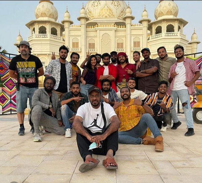 أحمد سيف.. نجم إماراتي قادم للساحة الفنية بقوة